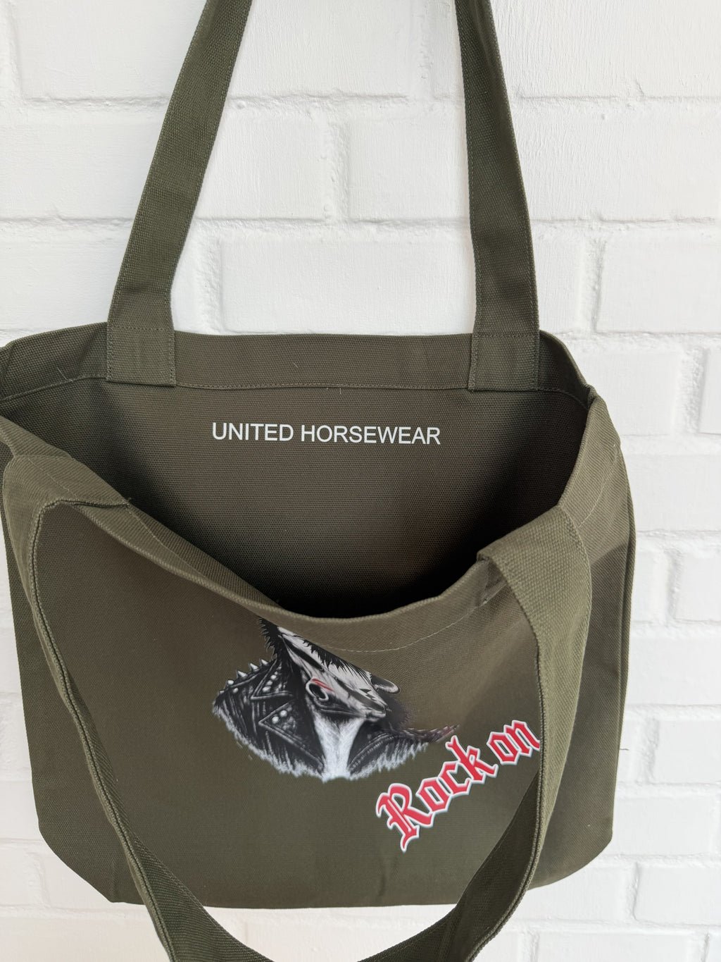 Punk Horse Shopper - Rock on